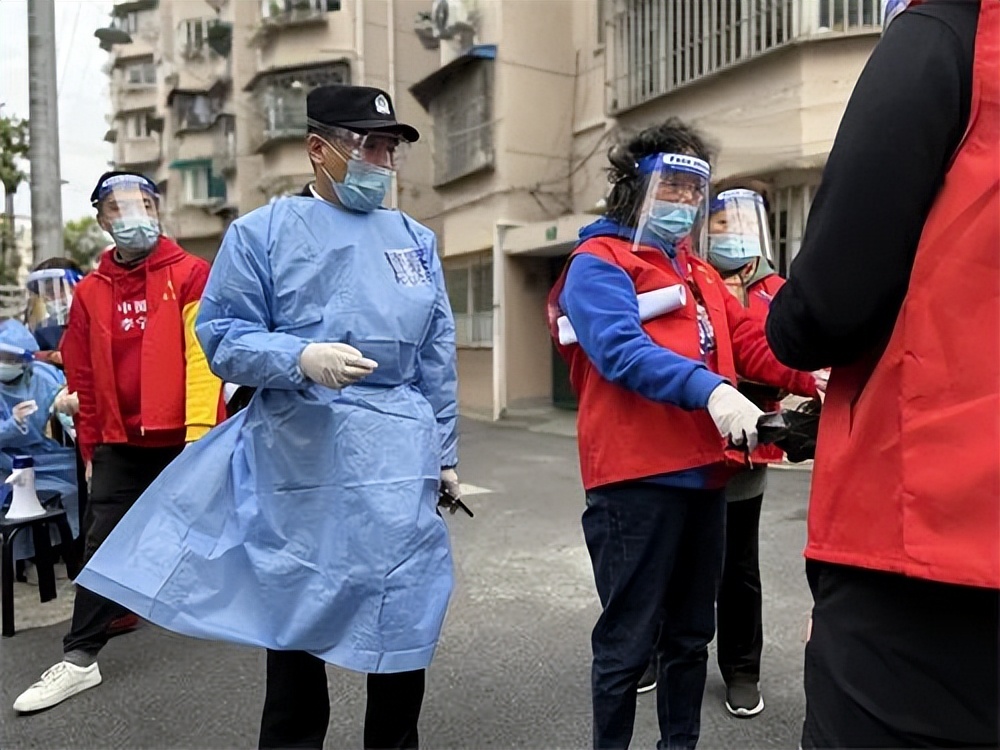 风云突变广东宏远窗口期防线松动，葡超版图或变，赛场秩序良好，资深球员宣示担当(辽粤大战g3杜锋或再变阵)-友博入口