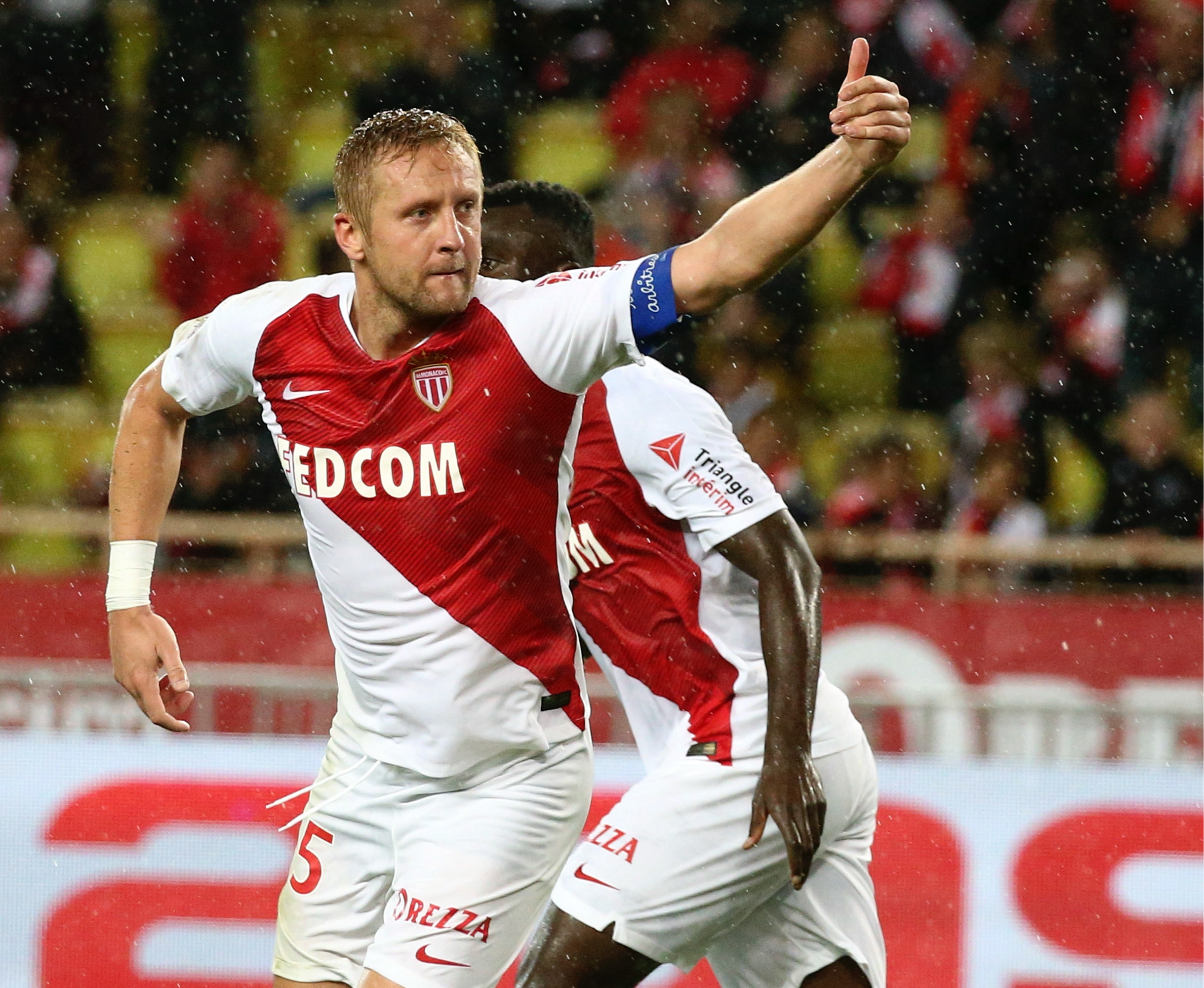 包含阿斯顿维拉冲刺阶段完成体检，志在足总杯名次提升，球迷炸锅，临场指挥获称赞的词条-友博体育